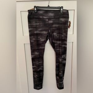 NWT. Reebok Skinny Leggings. Size XL